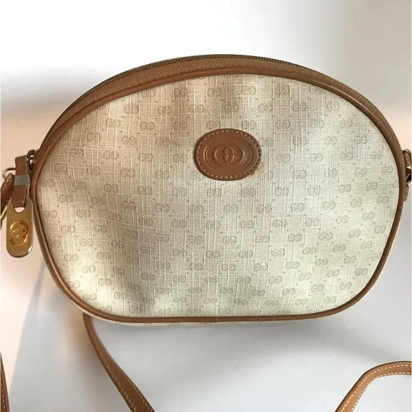 Vintage 70’s/80’s Gucci Interlocking G Micro Monogram Crossbody Bag - Picture 3 of 14